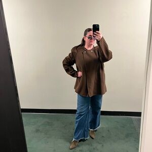 Gloria Sachs Oversized 100% Wool Coat with structured shoulders + buttons